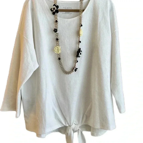 Stunning flower necklace - Picture 2 of 8